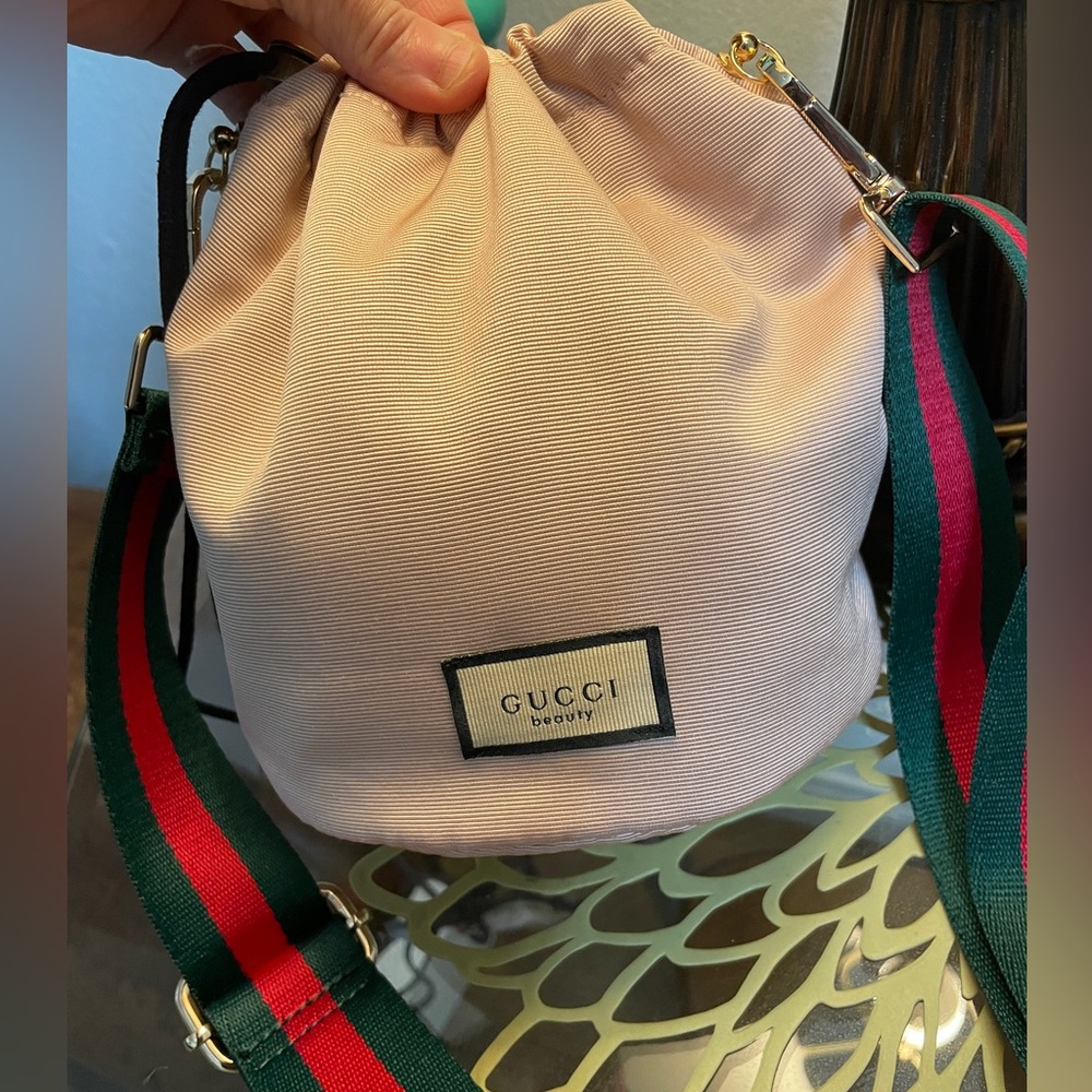 Gucci - Picture 3 of 15